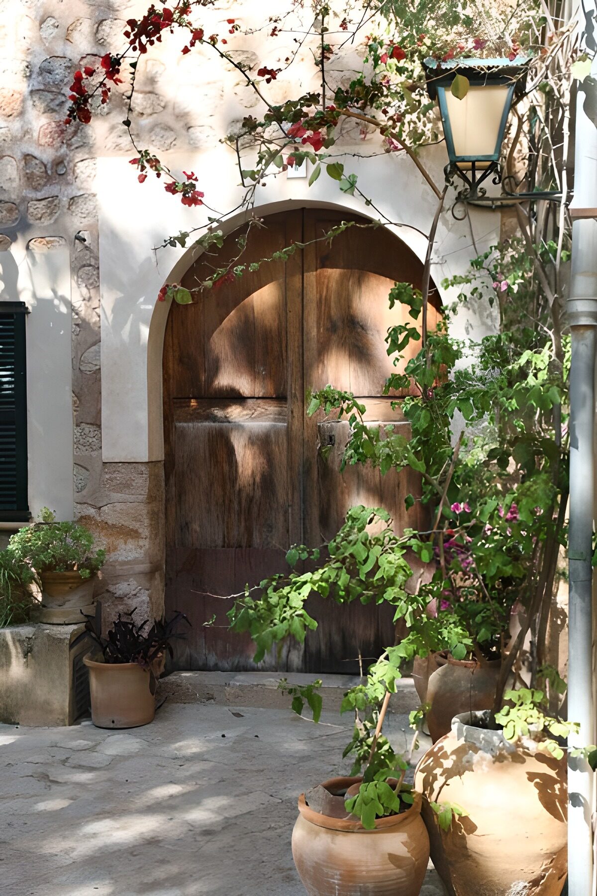 WCUK96223: Large door with lantern and pots 2