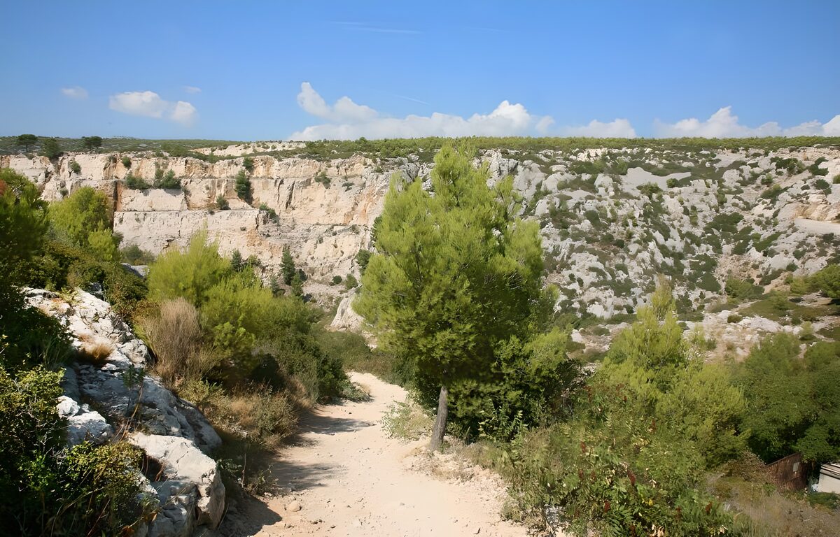 WCUK31026: French Canyons  in Cassis version 7