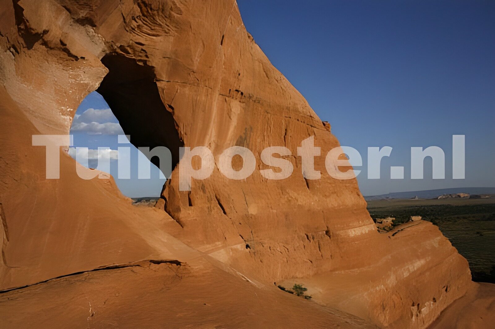 WCUK79086: Canyon ,hole in the rocks , blue sky