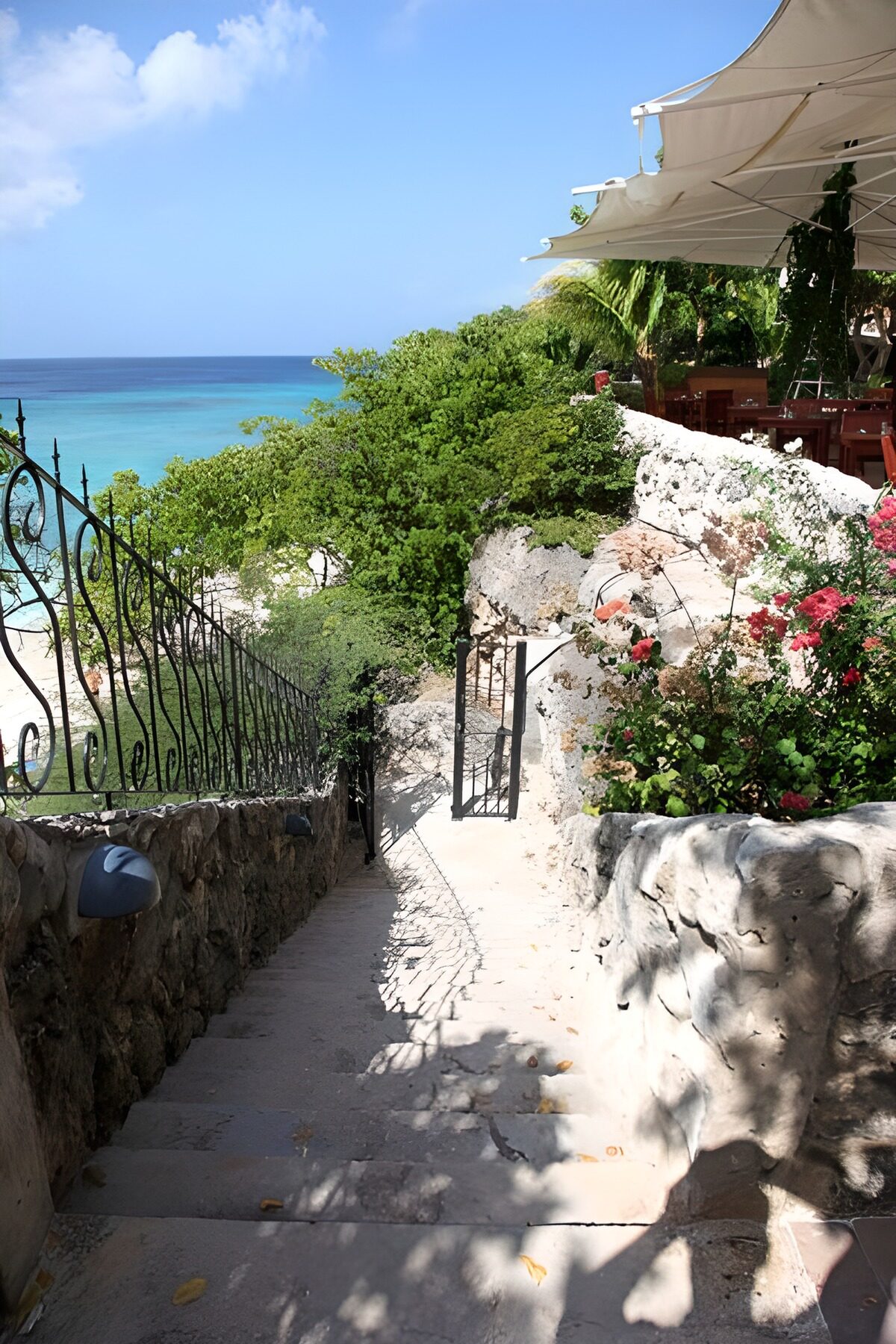 WCUK73288: Steps up to the sea with open gate